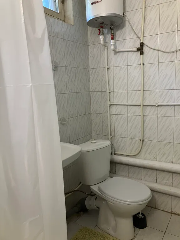 Трёхэтажный коттедж с сауной и бассейном в тихом заливе волги