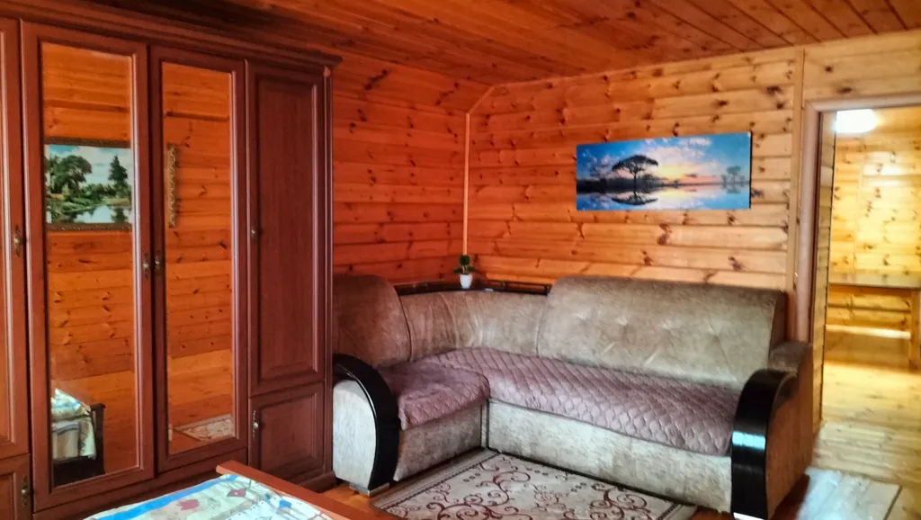 Дом - коттедж У Федота в черте города