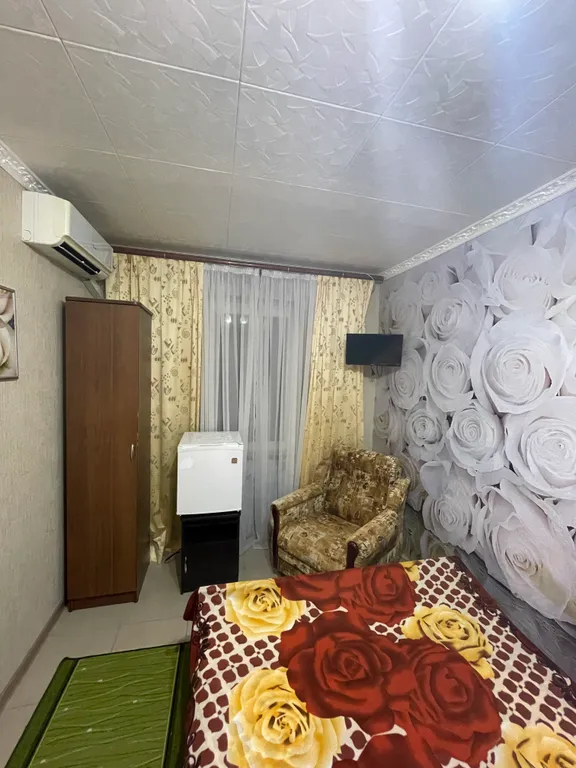 Квартира Уютная двухместная комната Победы 340 (море через дорогу) — аренда посуточно в Лазаревское