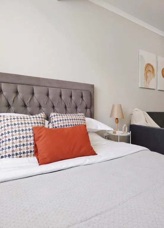 Студия КОЛОС в центре с видом на Коктобе