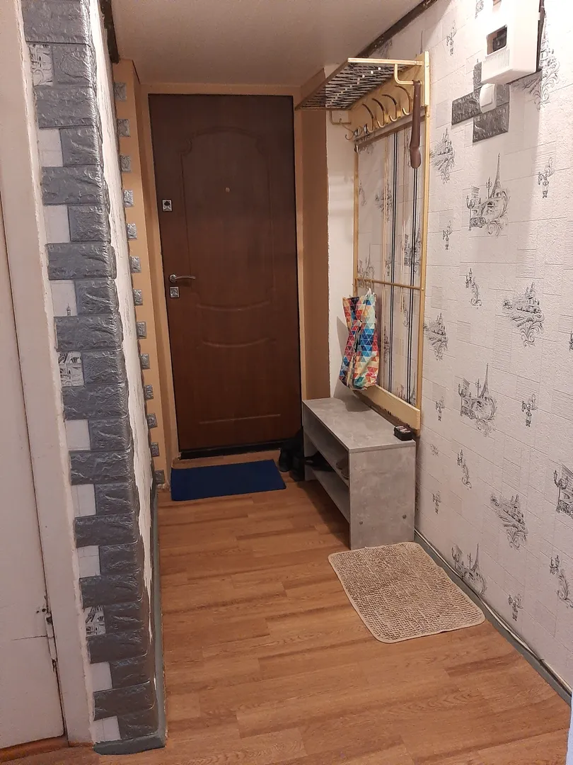 2-room apartment, Stroiteley street, 37A in Efremov — Sutochno.ru