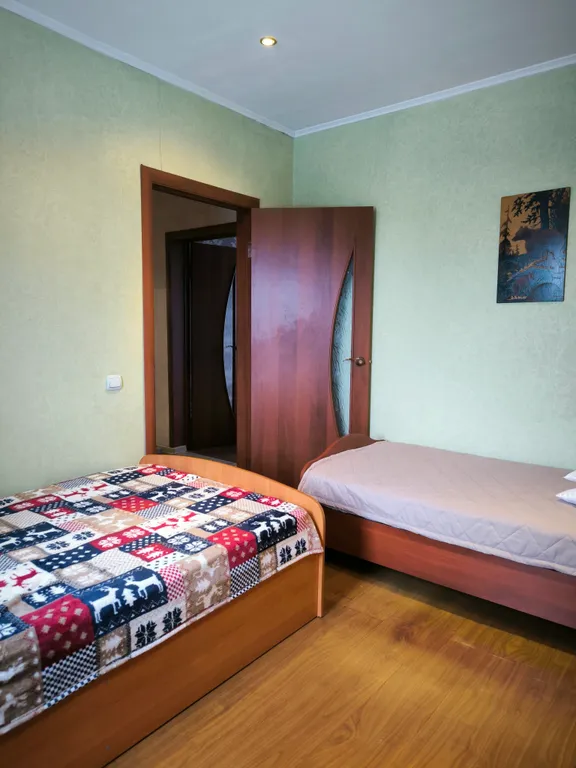 Дом рядом с аэропортом