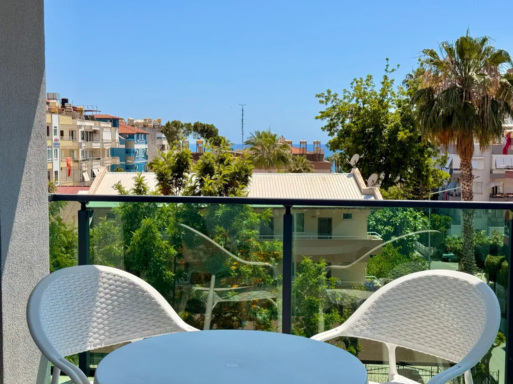 Квартира с видом на море и горы. Пляж Клеопатра