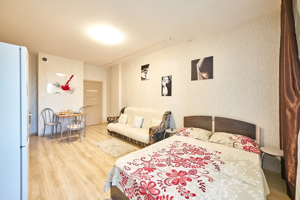 Современная студия с балконом на 21 этаже  в самом центре города