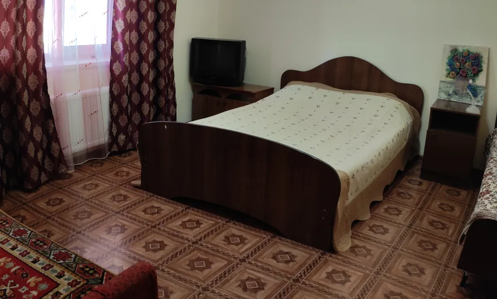 Этаж в уютном доме с видом на Цветник