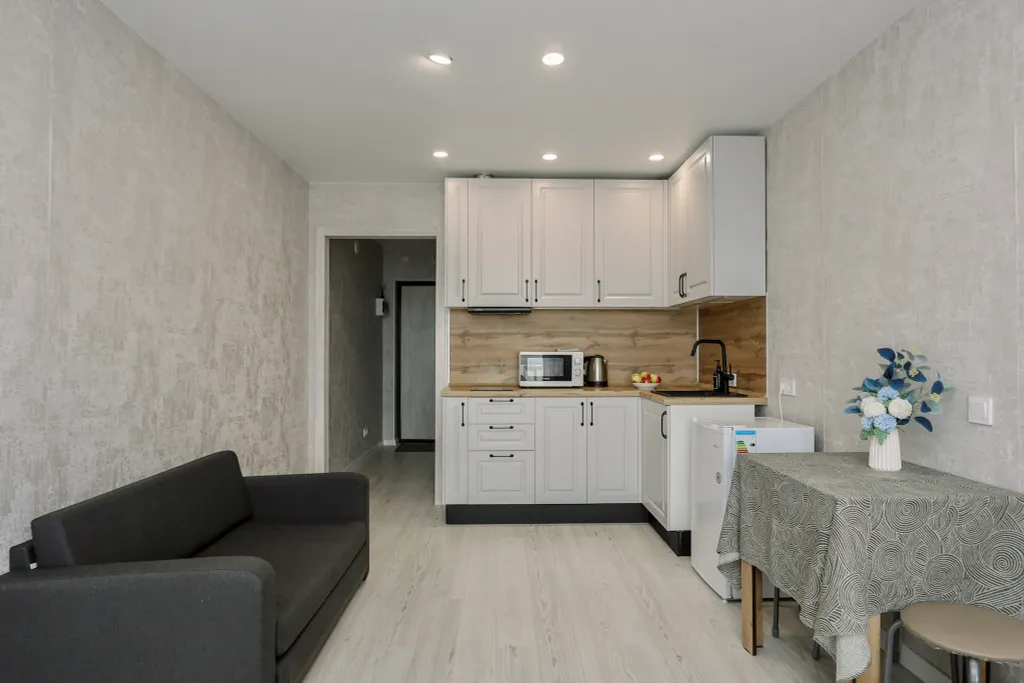 Oчень cветлaя и проcторная квартира с бaлкoном