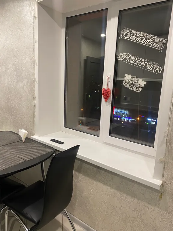 Дизайнерская 2к квартира с джакузи, камином и звездным небом в центре