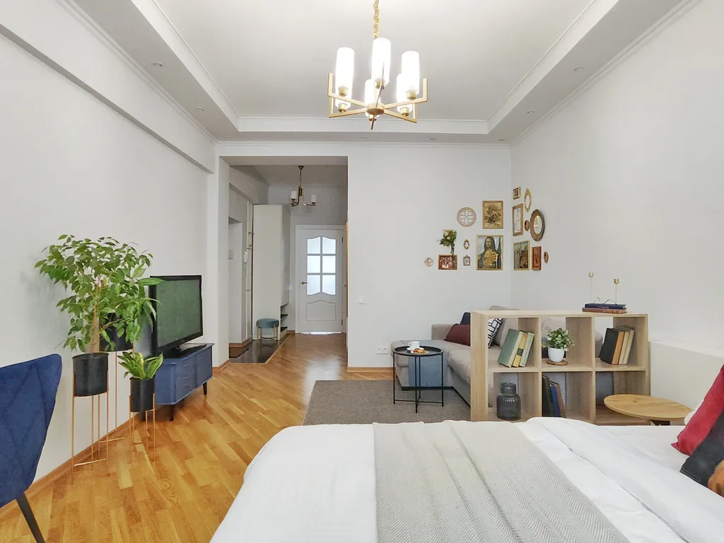 Шикарный 3 метровый потолок в квартире