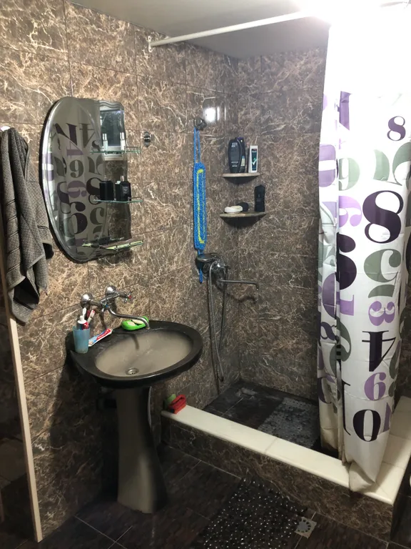 Коттедж Домик в деревне с видом на горы — Сухум