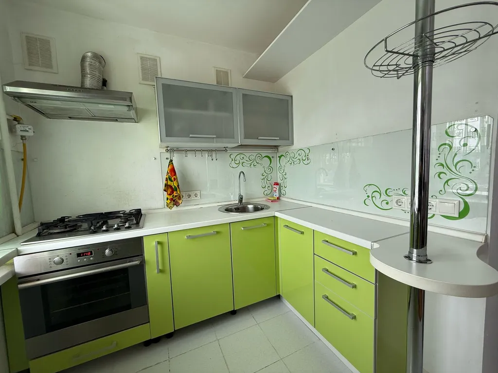 4-комнатная Квартира