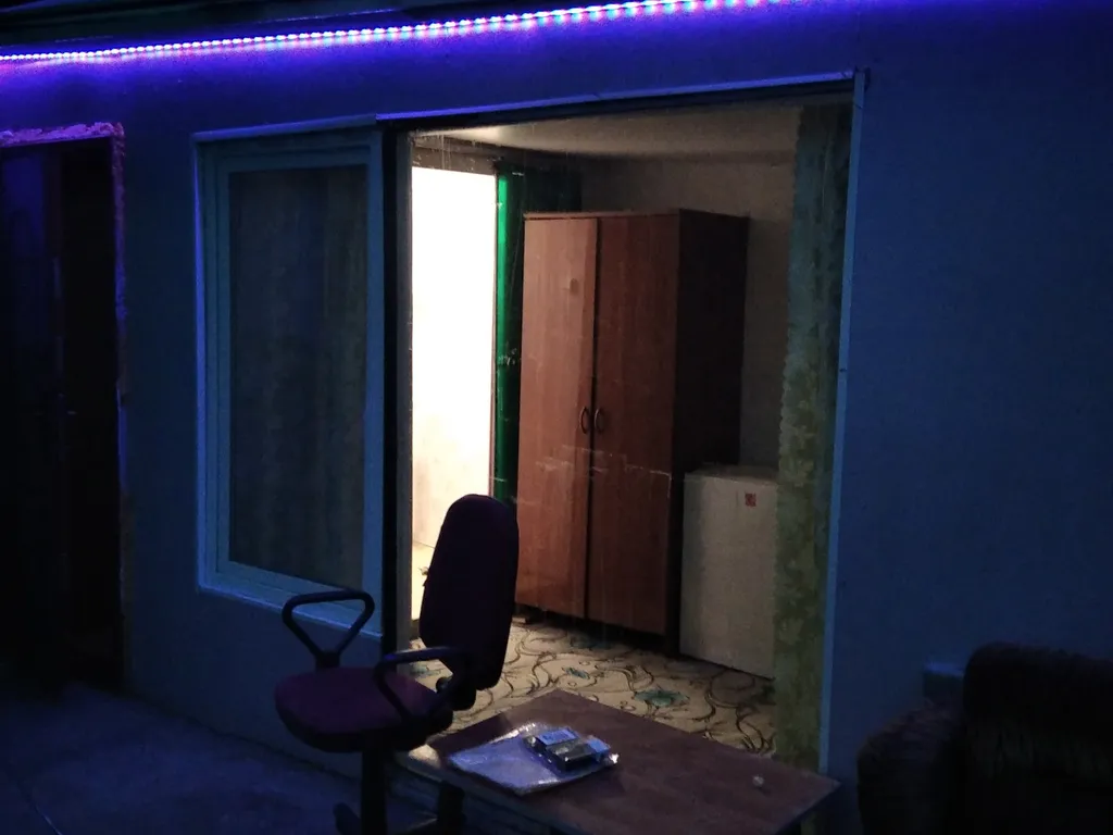 Номер в центре в трёх кварталах от моря