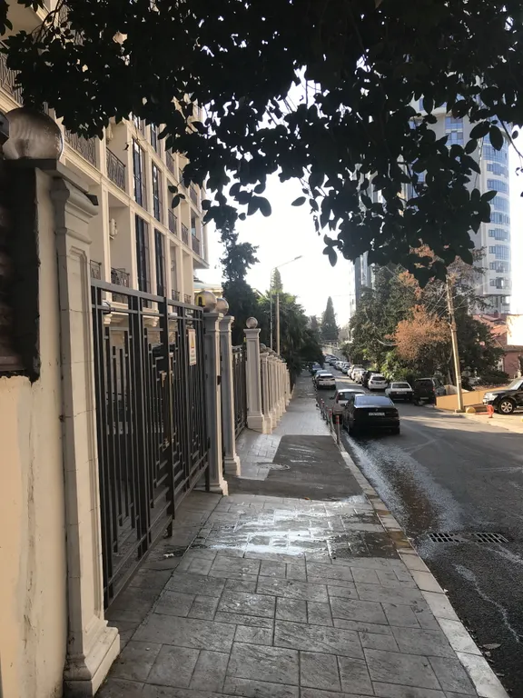 Квартира Апартаменты с отдельной спальней в центре — Сочи