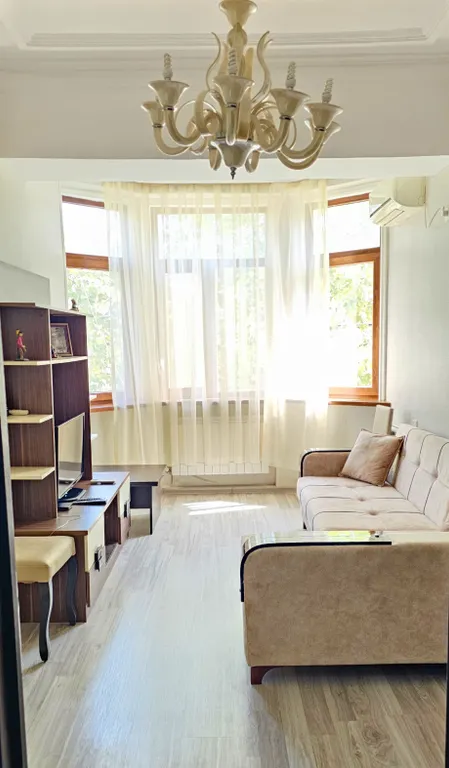 Комфортная двухкомнатная квартира рядом старом городом