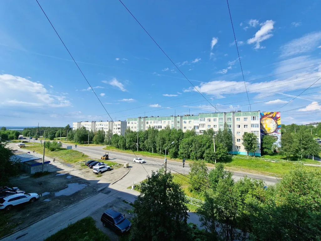 Квартира с лоджией и видом на горы