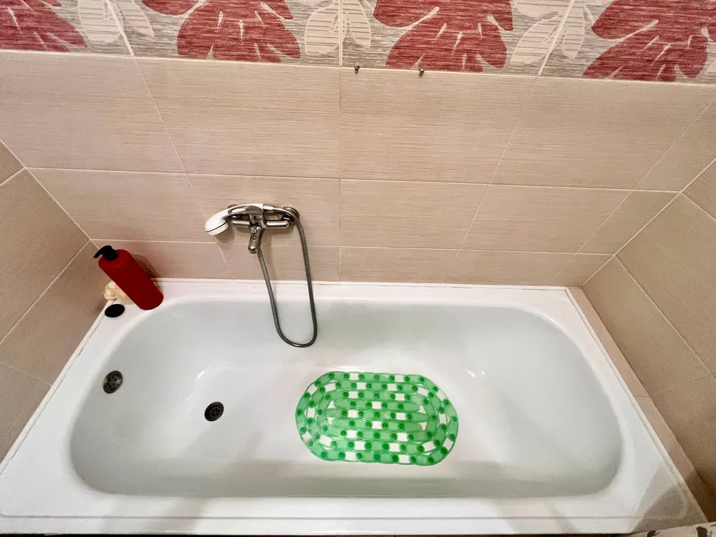 Квартира Уютная, теплая, чистая студия — Тюмень