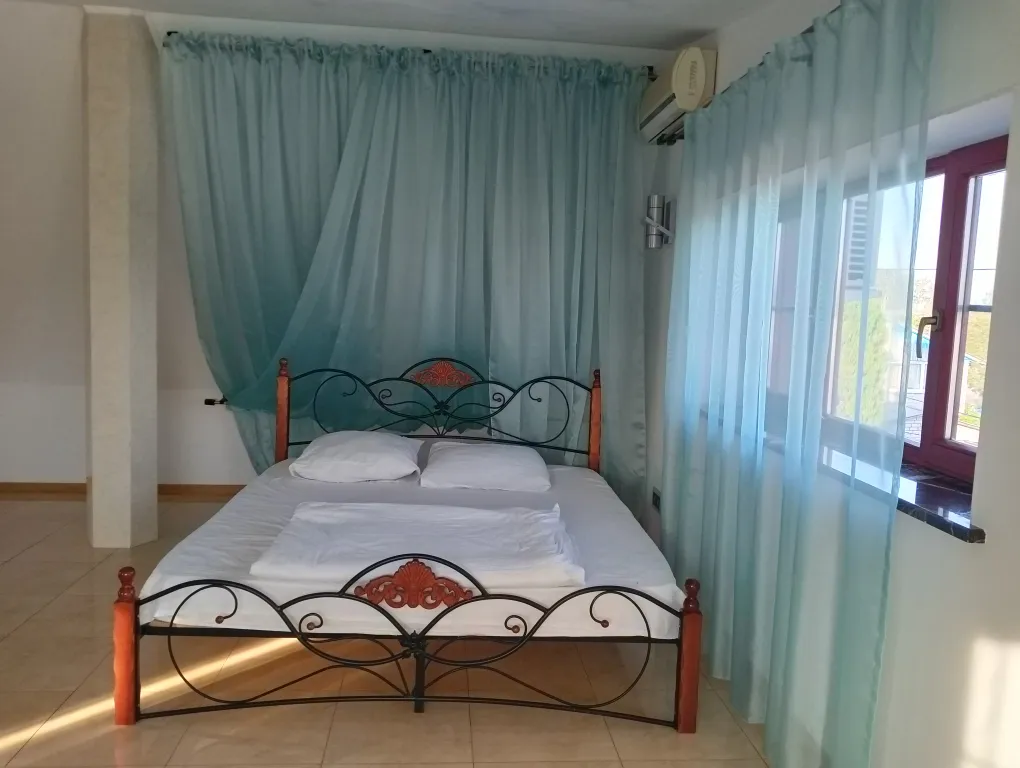 4-комнатный Дом