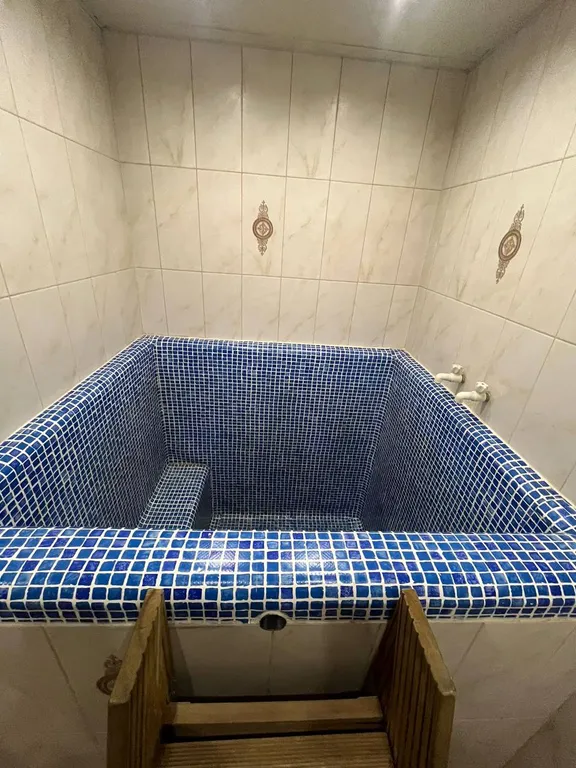 Просторный коттедж с бильярдом и сауной