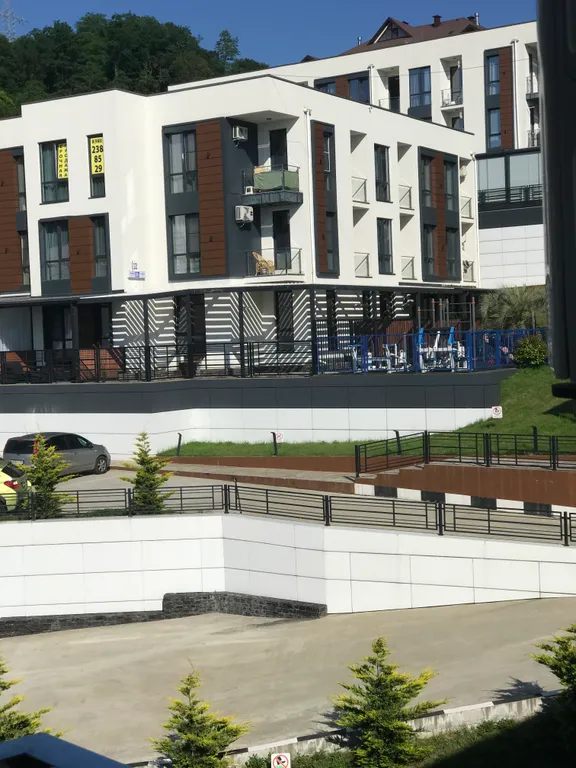 Квартира Квартира Уютная студия рядом с морем, бассейн, парковка — Адлер