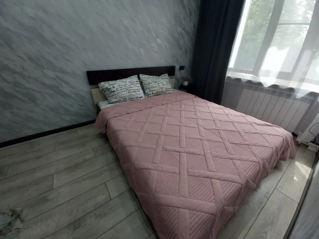 Квартира 2-комнатная квартира, набережная, центр — Омск