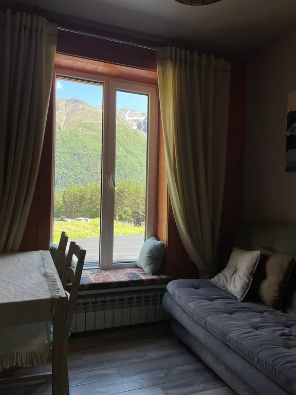 Уютный апартамент с видом на горы Приэльбрусья