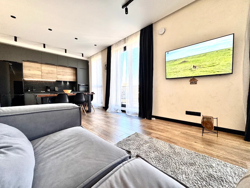 "Охта Адвент" 82м. Люкс у курорта