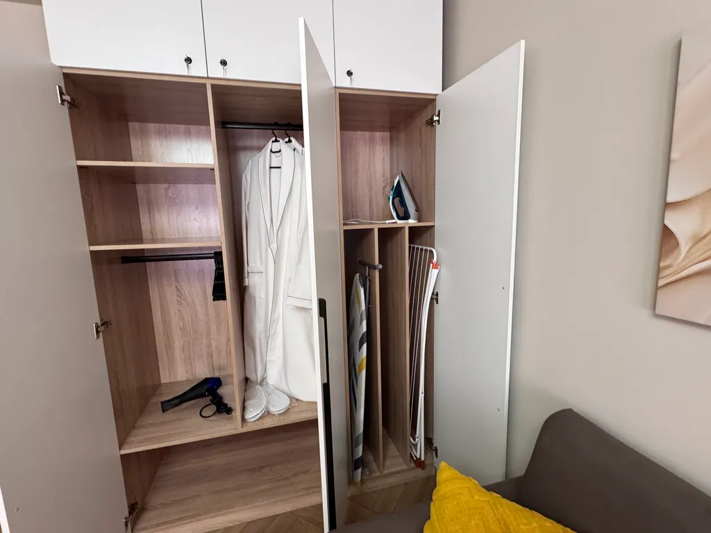 Современная квартира для отдыха и работы в спокойном районе