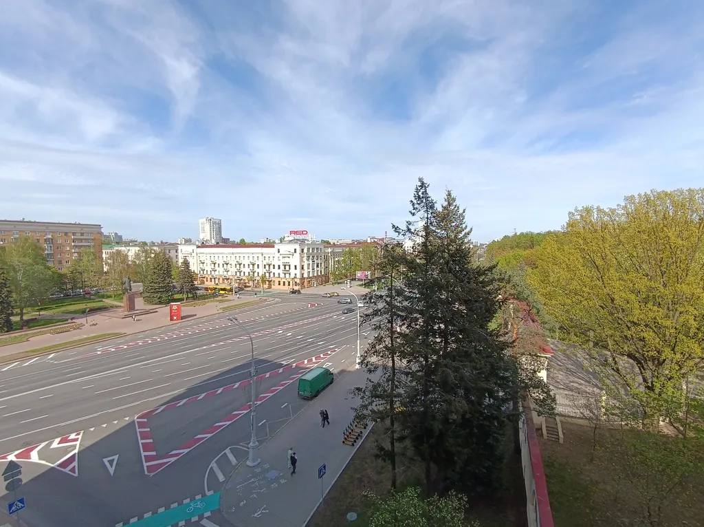 Квартира Квартира Центр города с видом на Ботанический сад и Парк Челюскинцев — Минск