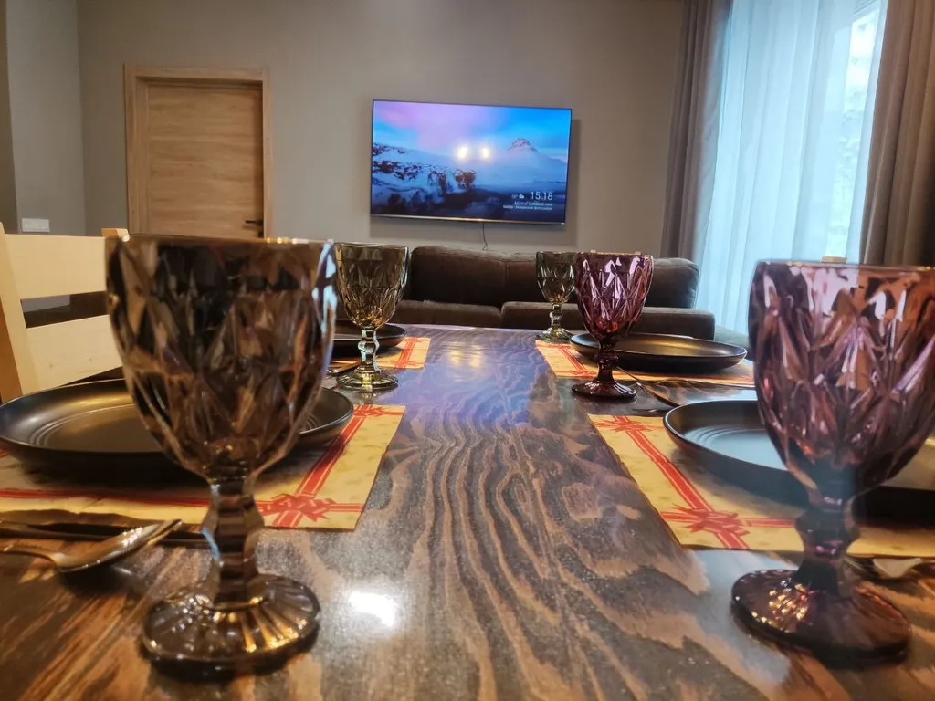 Апартамент 3 спальни + 2 с/у на 3-м этаже