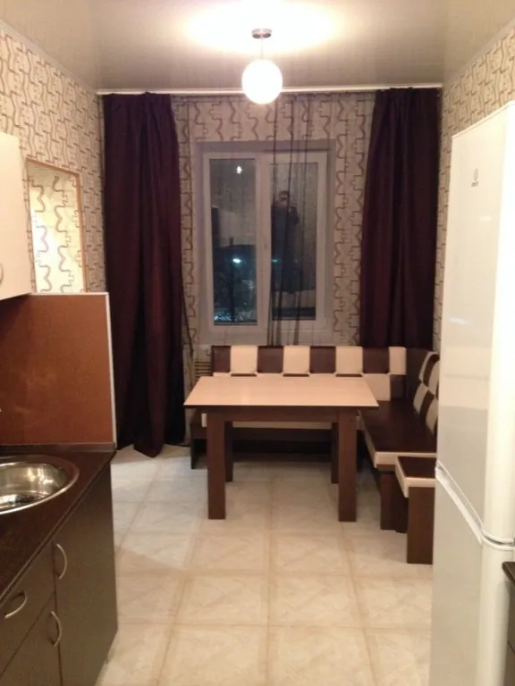 Трехкомнатная рядом с парком Горького