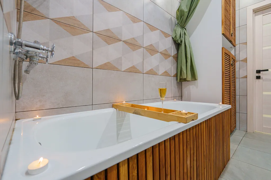 Дом с баней с выходом в лес