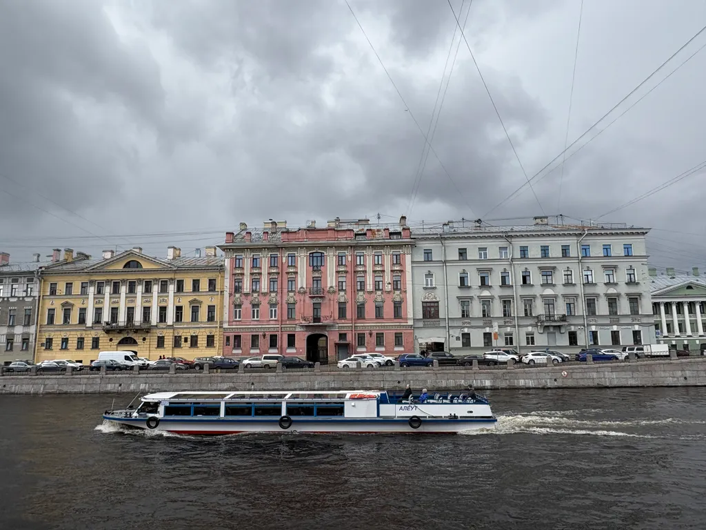 Квартира Квартира в доме-памятнике — Санкт-Петербург