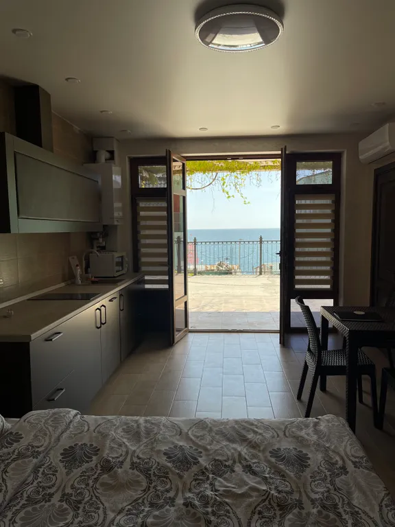 Жильё у моря Ялта