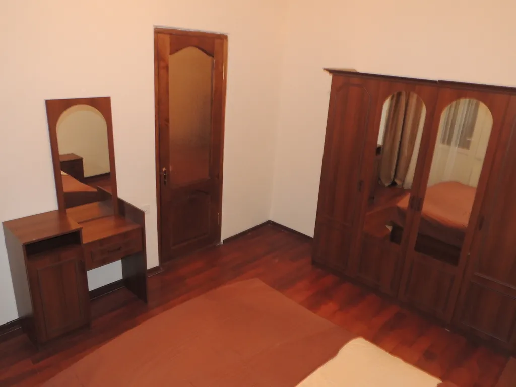 4-комнатная Квартира