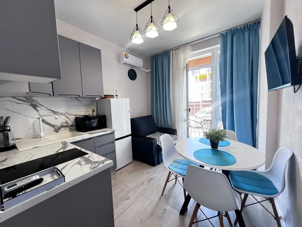 290 Однушка с бассейном на 5 человек