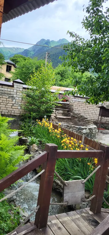 Коттедж Уютный двухэтажный дом — Архыз