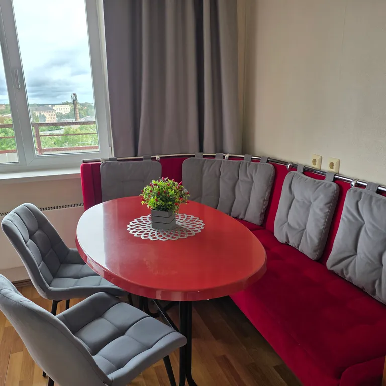 Просторная двухкомнатная квартира в центре города