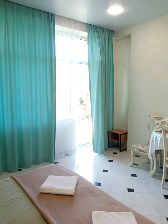 Уютная большая видовая квартира с балконом 2.2