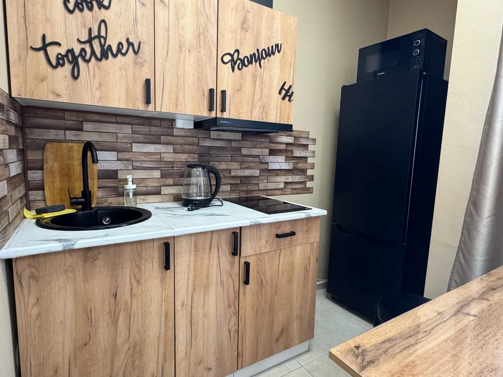 Квартира Квартира Двухкомнатный номер с кухней 1 этаж с отдельным входом — Геленджик