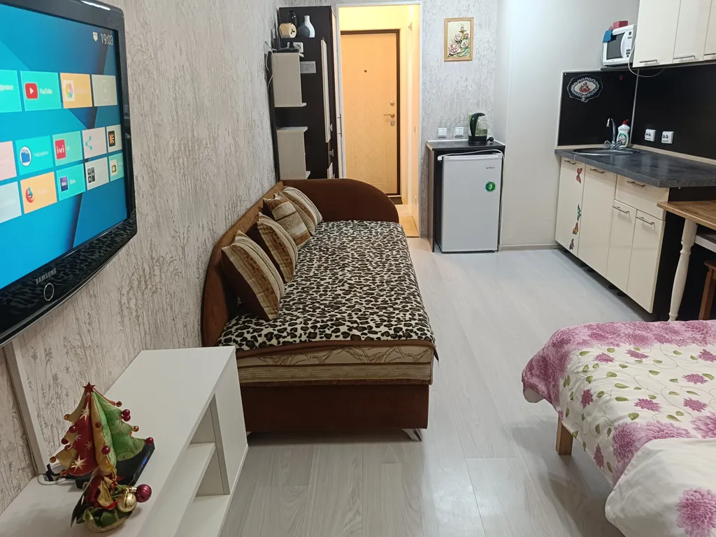 Уютная студия с видом на закат