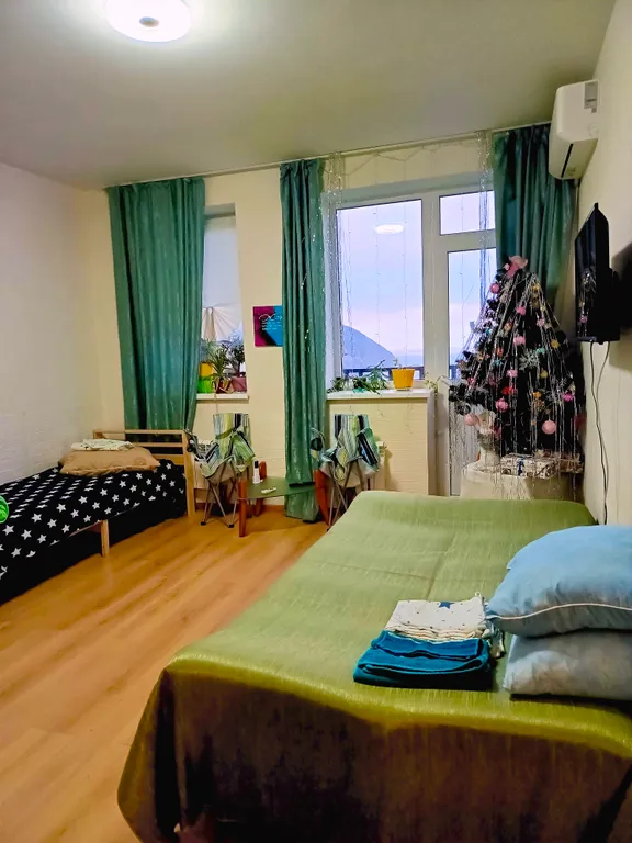 Комната в квартире с видом на море, кондиционер, дом новый