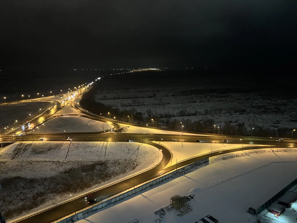 Евродвушка с прекрасным видом на поля и шоссе