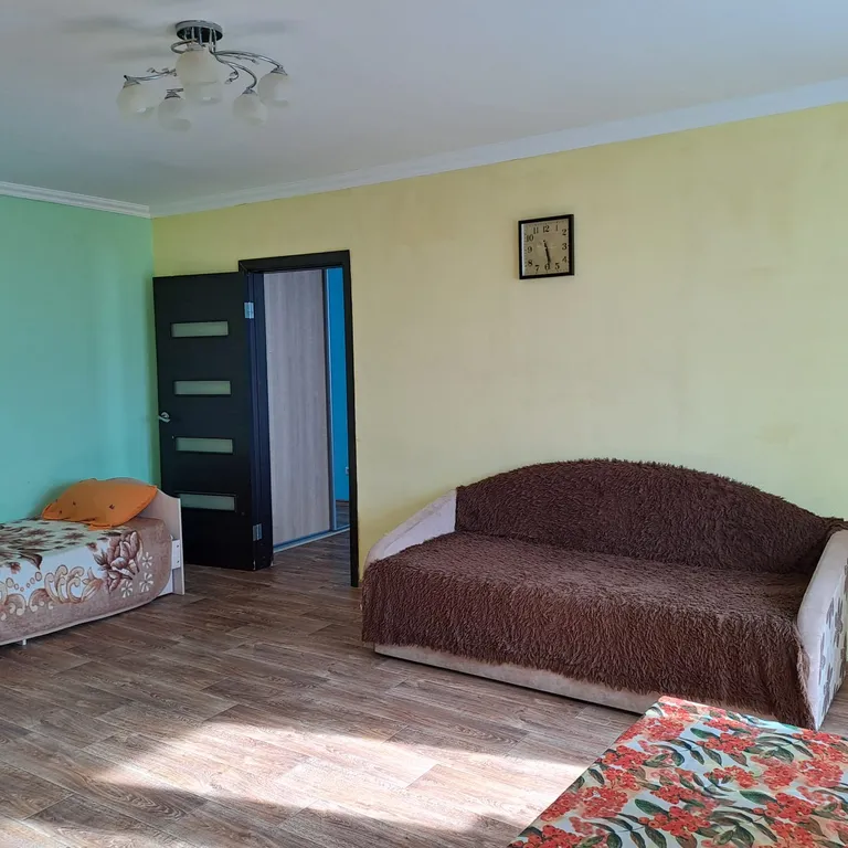 Уютная квартира с прекрасным видом на Иртыш, рядом с Кремлем