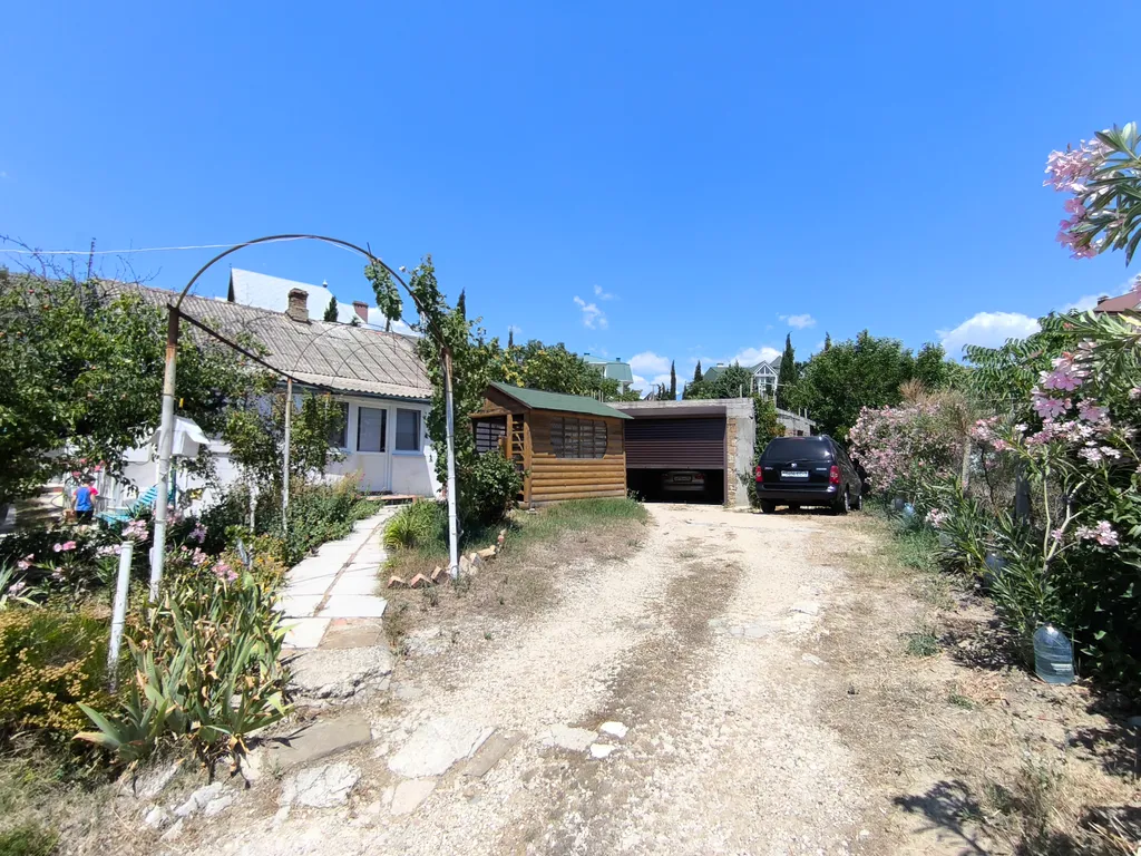 Комфортный дом с удобствами и беседкой