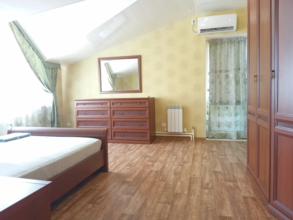 Чистая уютная двухкомнатная квартира в самом центре города