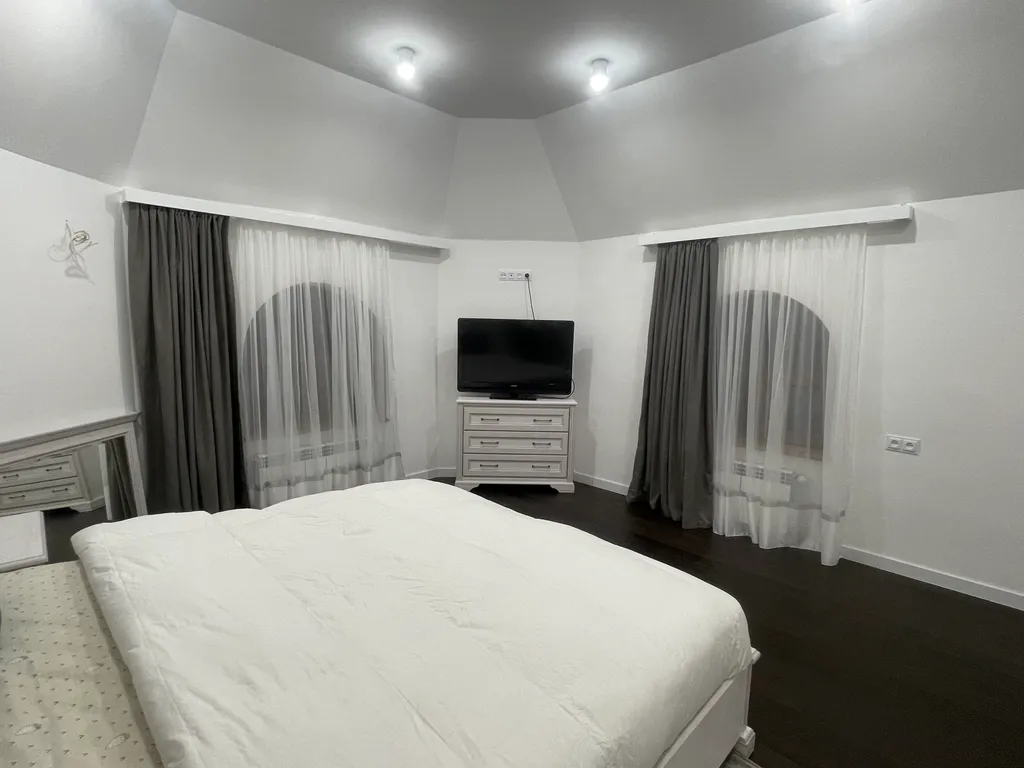 Роскошная вилла с бассейном и с видом на Арарат