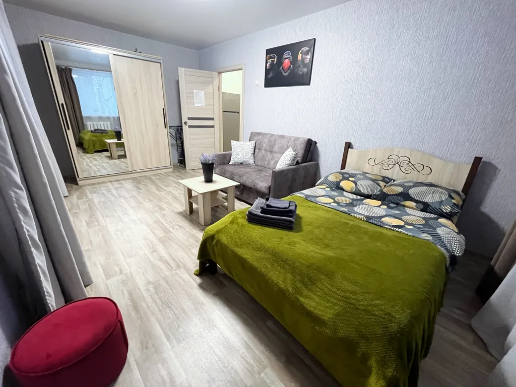 Светлая и уютная квартира в центре города — аренда посуточно в Нижний Тагил