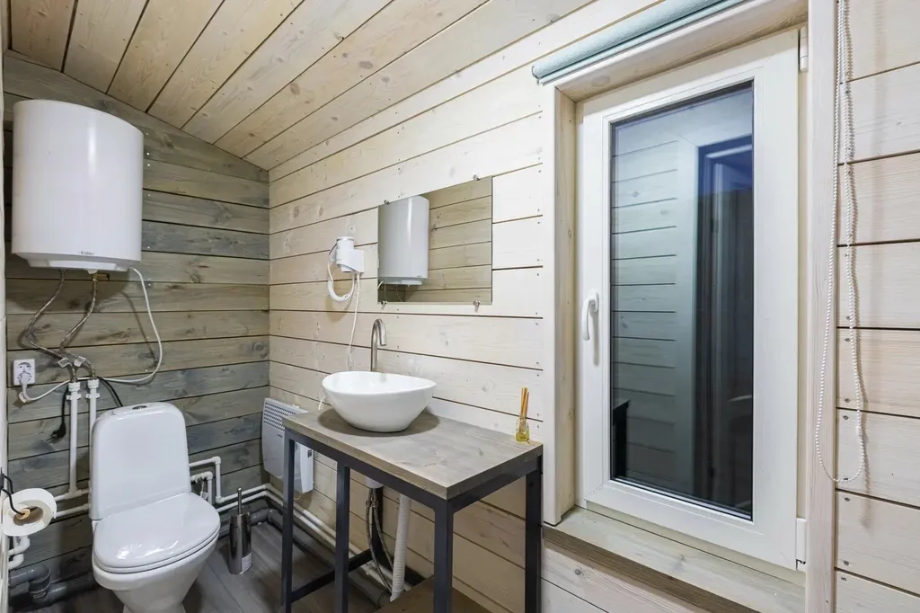 Коттедж с камином и большой террасой