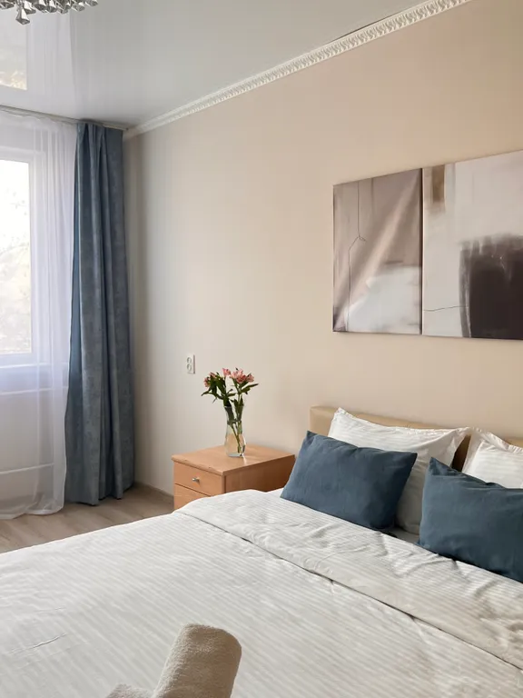 Квартира Семейная в центре светлая и уютная — аренда посуточно в Уральск