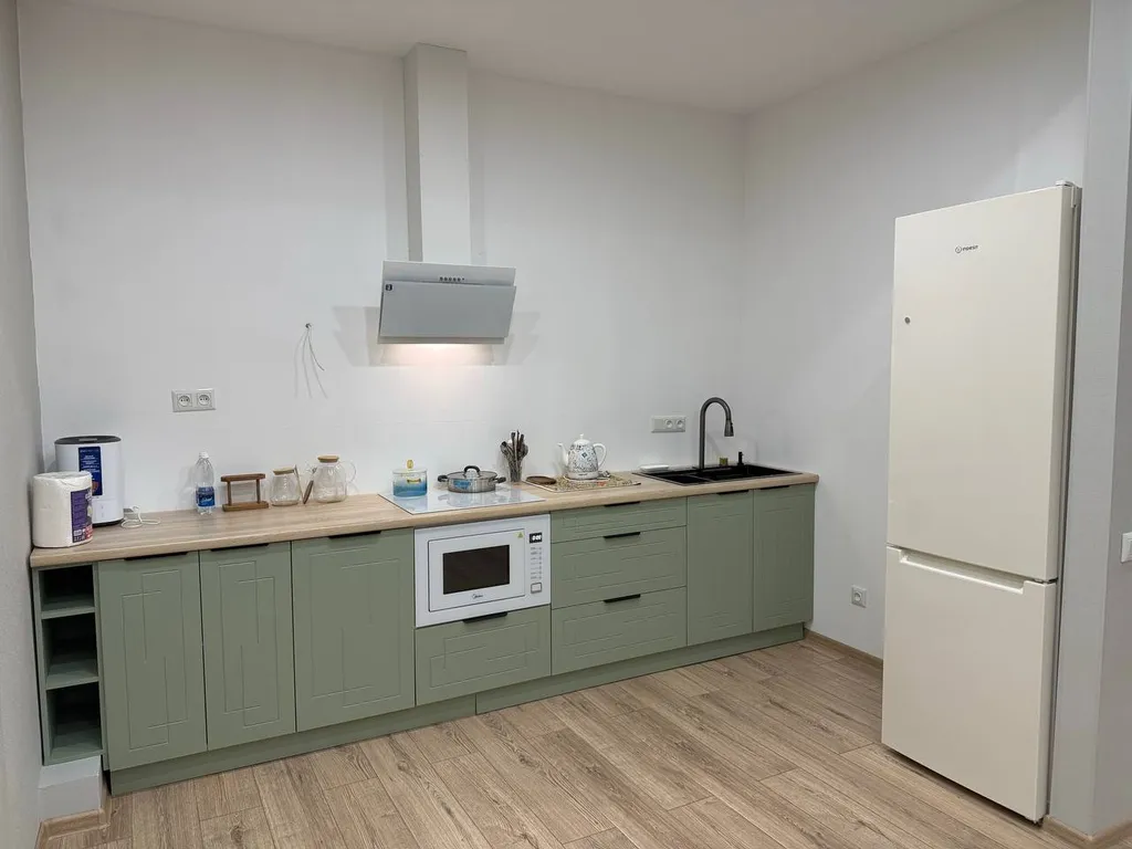 Leonardo apt with a sunset view