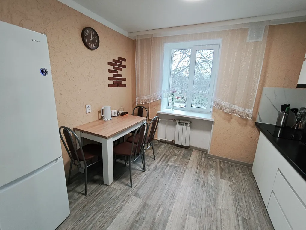 Большая трёшка недалеко от центра